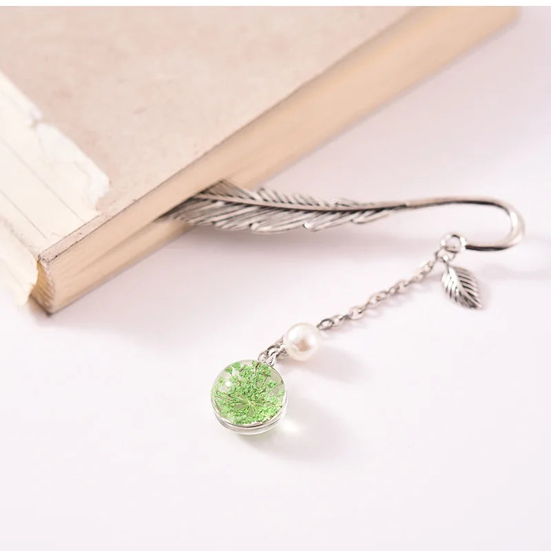 Cute Charm Bookmark – Aesthetic Book Lover Gift