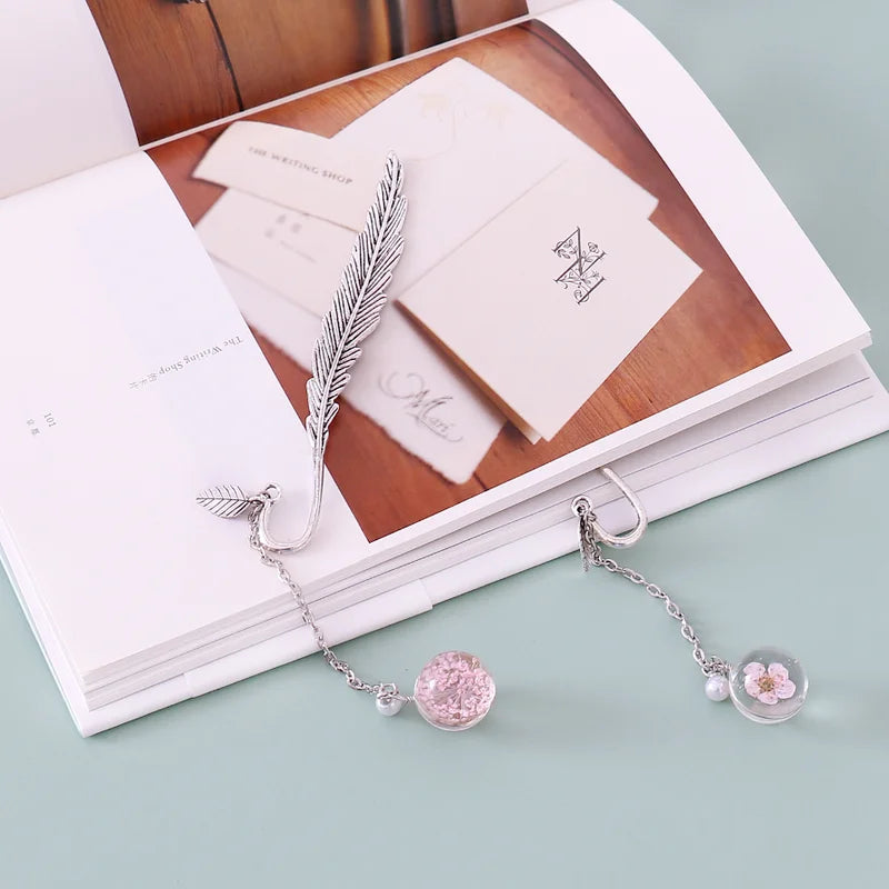 Cute Charm Bookmark – Aesthetic Book Lover Gift
