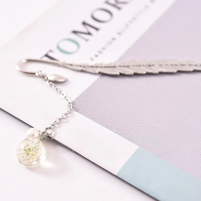 Cute Charm Bookmark – Aesthetic Book Lover Gift