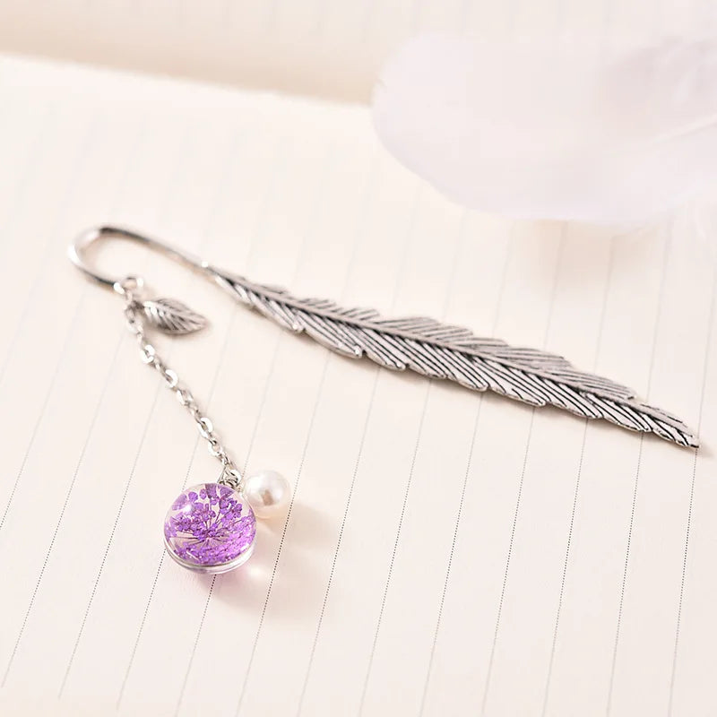 Cute Charm Bookmark – Aesthetic Book Lover Gift