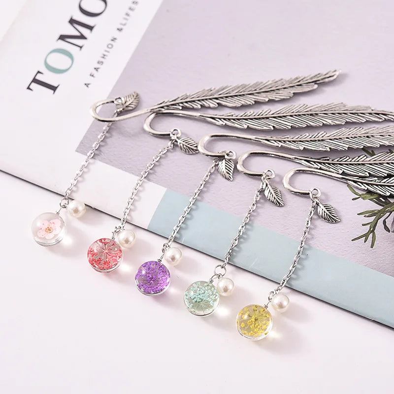 Cute Charm Bookmark – Aesthetic Book Lover Gift