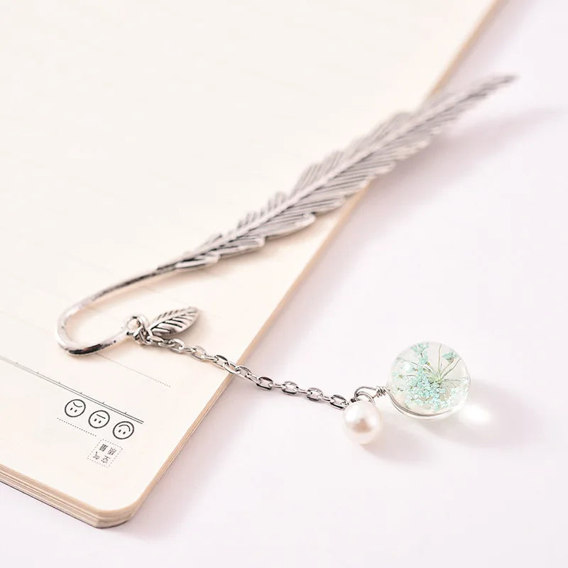 Cute Charm Bookmark – Aesthetic Book Lover Gift