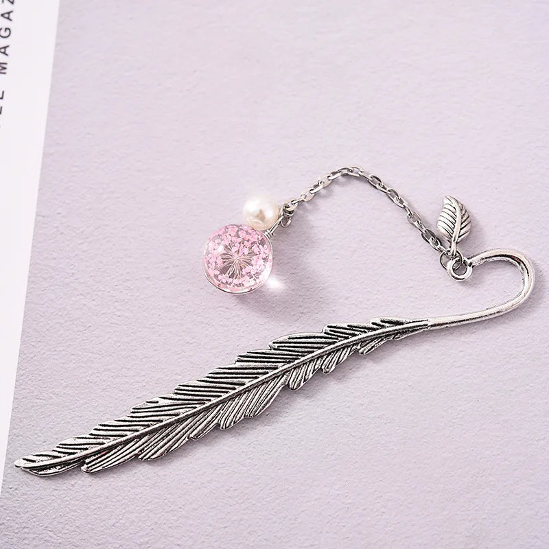 Cute Charm Bookmark – Aesthetic Book Lover Gift